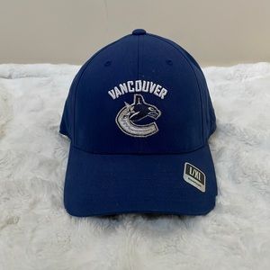 *NEW*  REEBOK VANCOUVER CANUCKS CAP